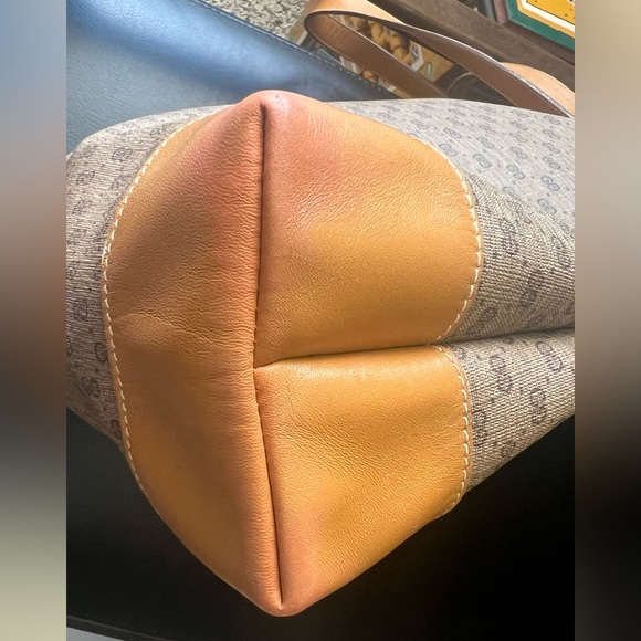 Gucci Vintage Tote with Sherry Line & Beige trim - Picture 7 of 13